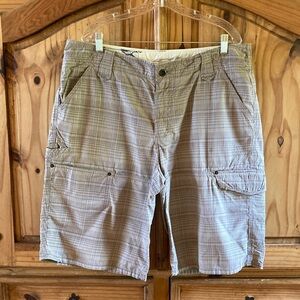Men's Vurt brown tan blue plaid flat front chino cargo shorts size 36